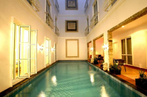 Отель Sun Rise House  Джакарта
